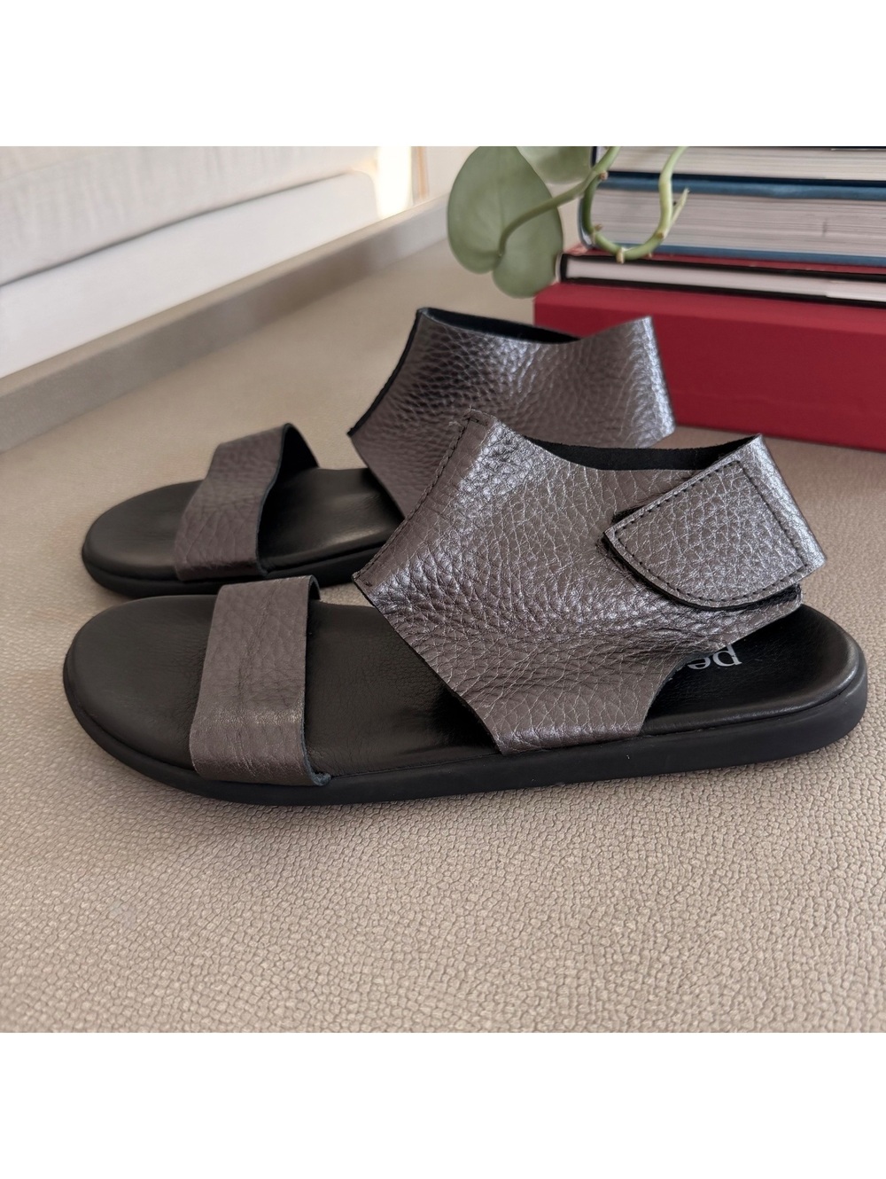 Pedro Garcia Black Leather Open Toe Sandals Size 7.5